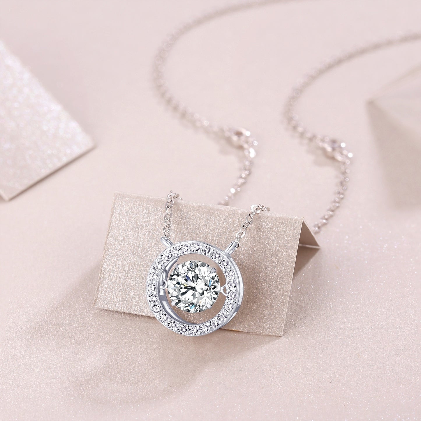 Mobius - A Fashionable And Luxurious Diamond Jewelry Piece Set With 1-carat Moissanite S925 Sterling Silver And Platinum-plated Pendant