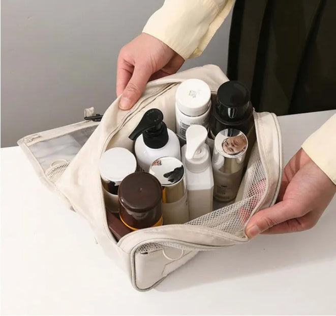 Clarissa Waterproof Travel Tote With 6 Pockets